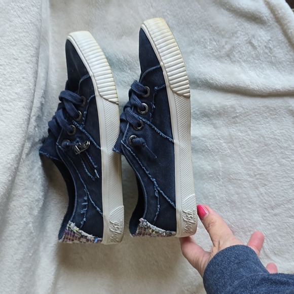 Blowfish Navy Blue Sneakers - Picture 5 of 10